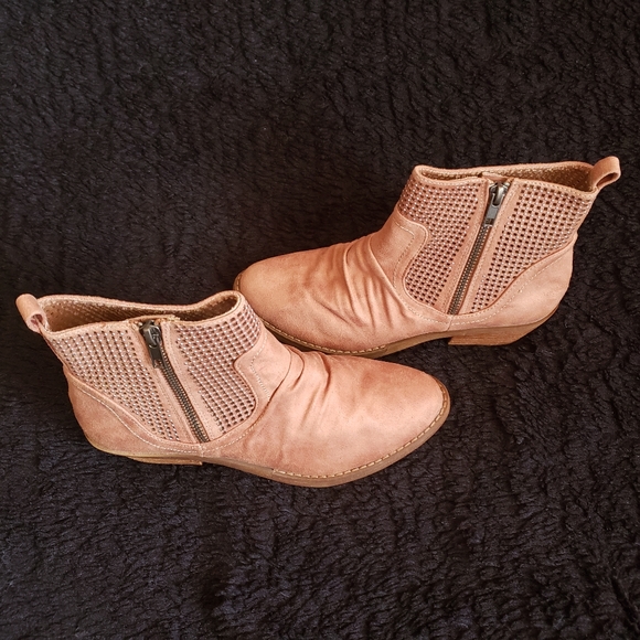 Booties - Picture 9 of 9